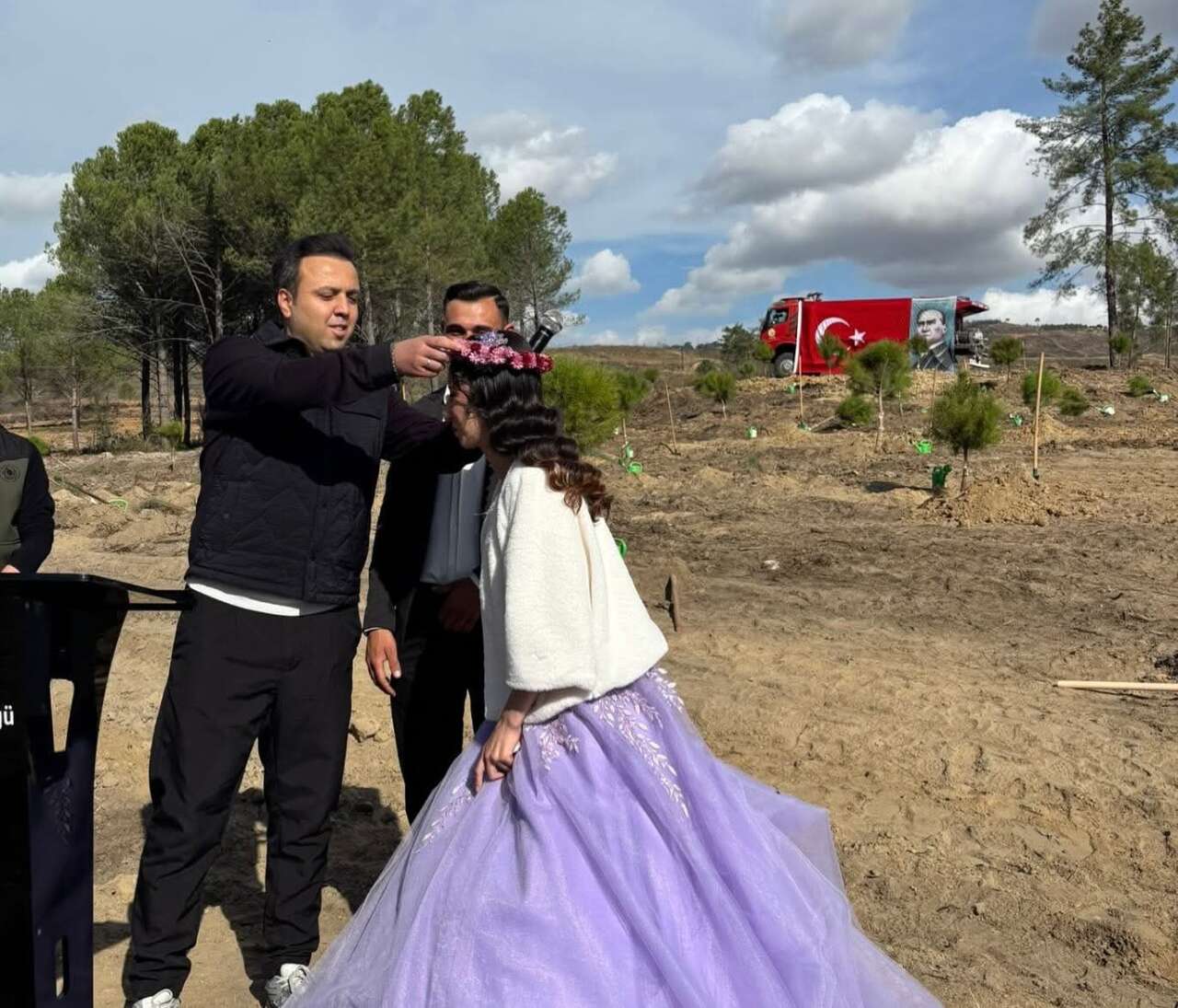 Kavaklıdere’de 11.11’de Anlamlı Buluşma: 11 Çift, “Ailem Bir Fidan” Diyerek Geleceğe Nefes Oldu 5